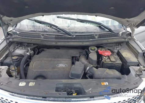 2012 Ford Explorer z USA, uszkodzony, nr VIN 1FMHK8B84CGA21360